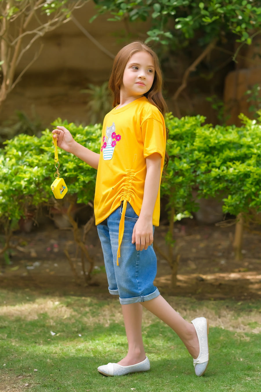 Kitty With Embroidery - Half Sleeves T-Shirts For Kids - Yellow
