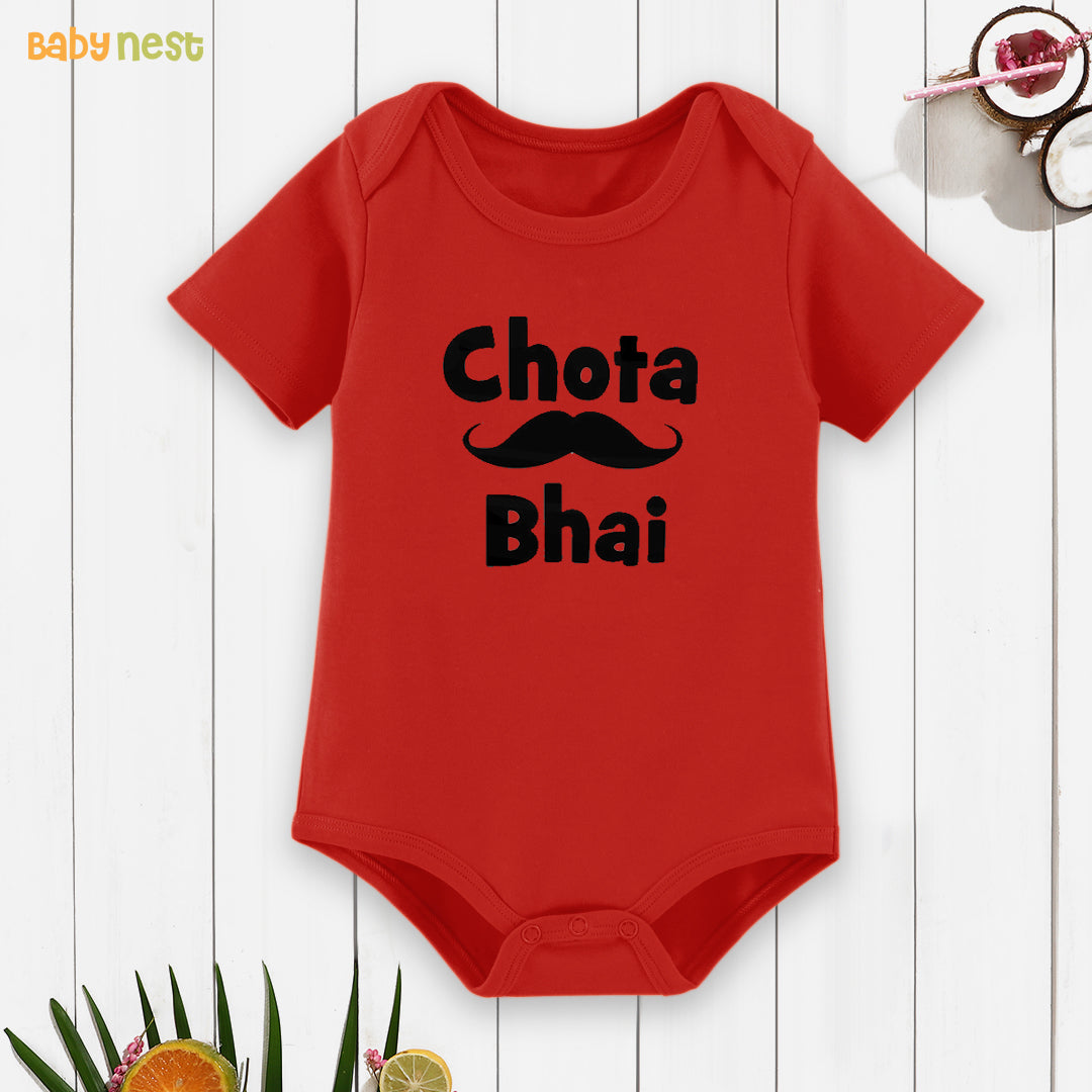 Half Sleeves Onesie with Chota Bhai Print-Red