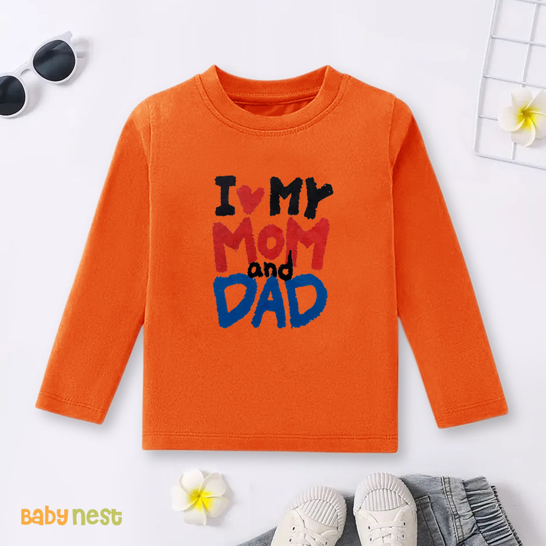 Full Sleeves T-shirt with I Love My Mom And Dad Print