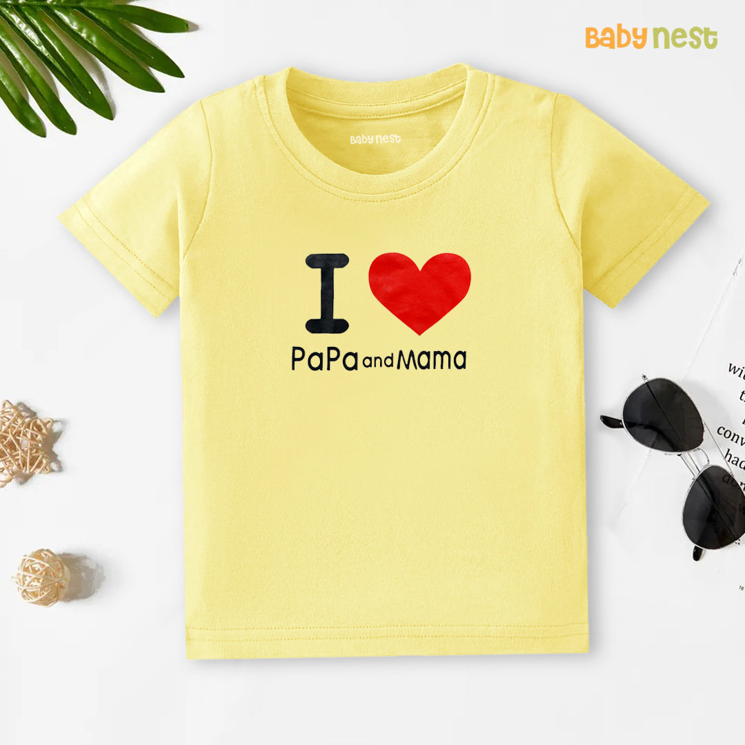 Half Sleeves T-shirt with I Love Papa And Mama Print