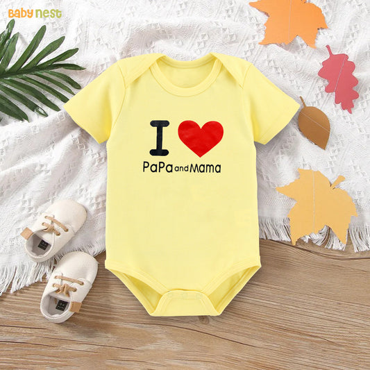 Easyclean Half Sleeves Onesie with I Love Papa And Mama Print