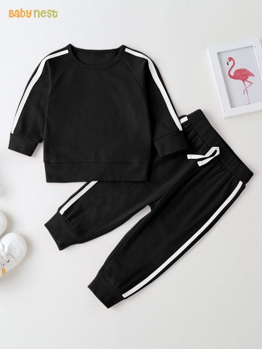 Cozy Fleece Black Sweatshirt & Sweatpants Set - Active Winter Set