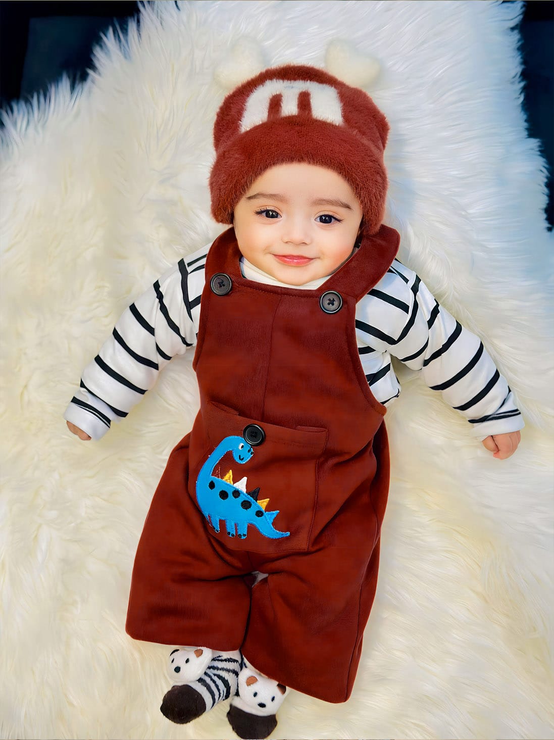 Dungaree and Full Sleeves T-Shirt Set - Maroon